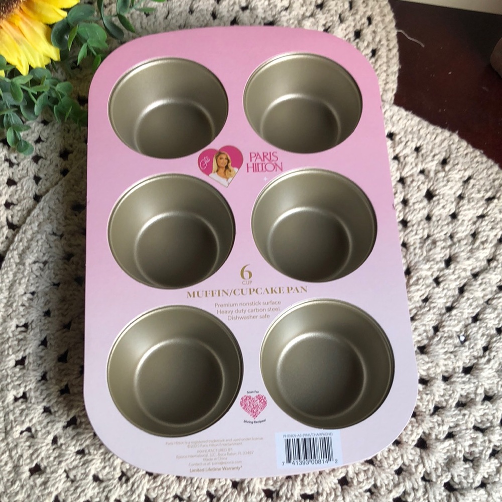 Paris Hilton MUFFIN Cupcake Pan